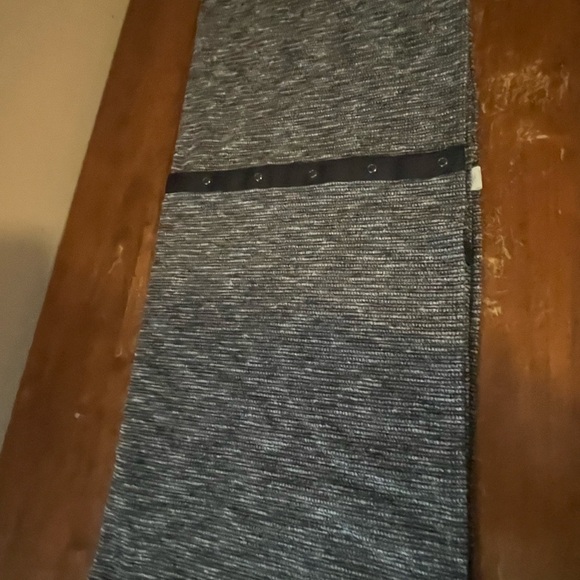 Lululemon Scarf - Picture 4 of 6